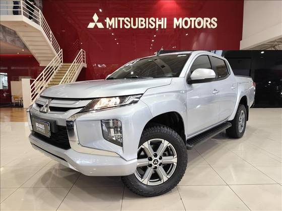 MITSUBISHI L200 TRITON 2.4 16V TURBO DIESEL SPORT GLS CD 4P 4X4 AUTOMÁTICO